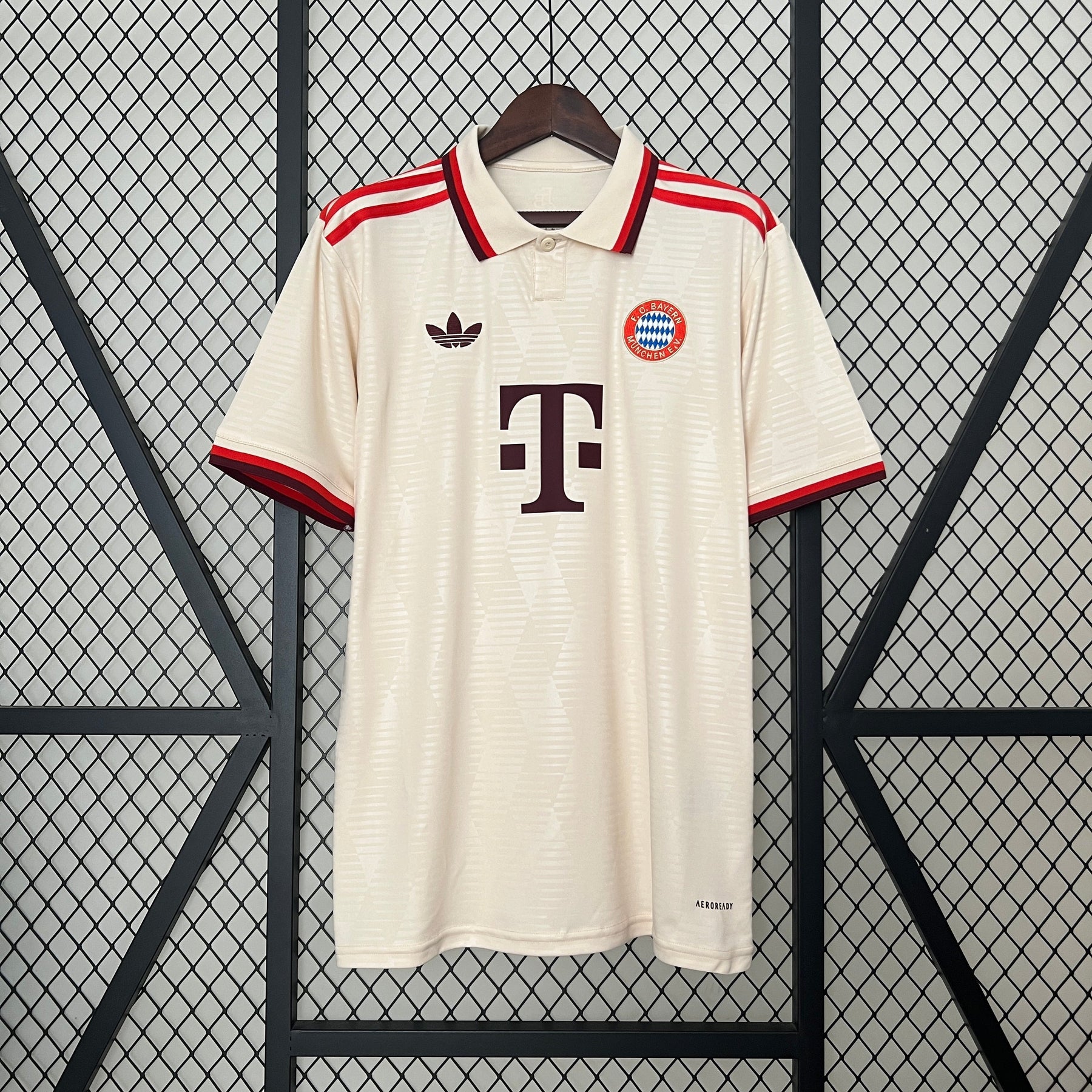 Camisa Bayern de Munique I 24/25 beje
