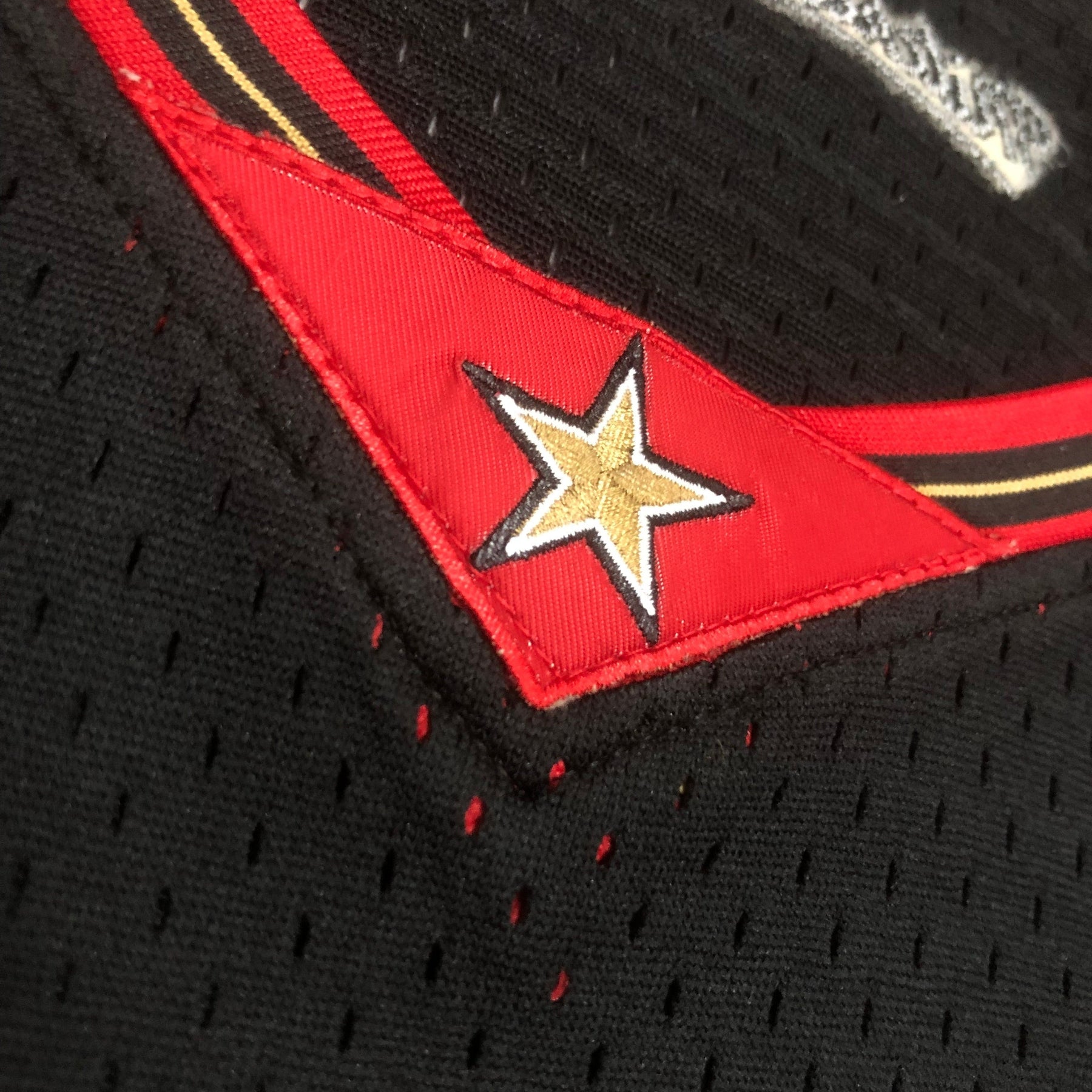 Regata Cropped Allen Iverson Philladelphia 76ers Mitchell & Ness Hardwood Classics