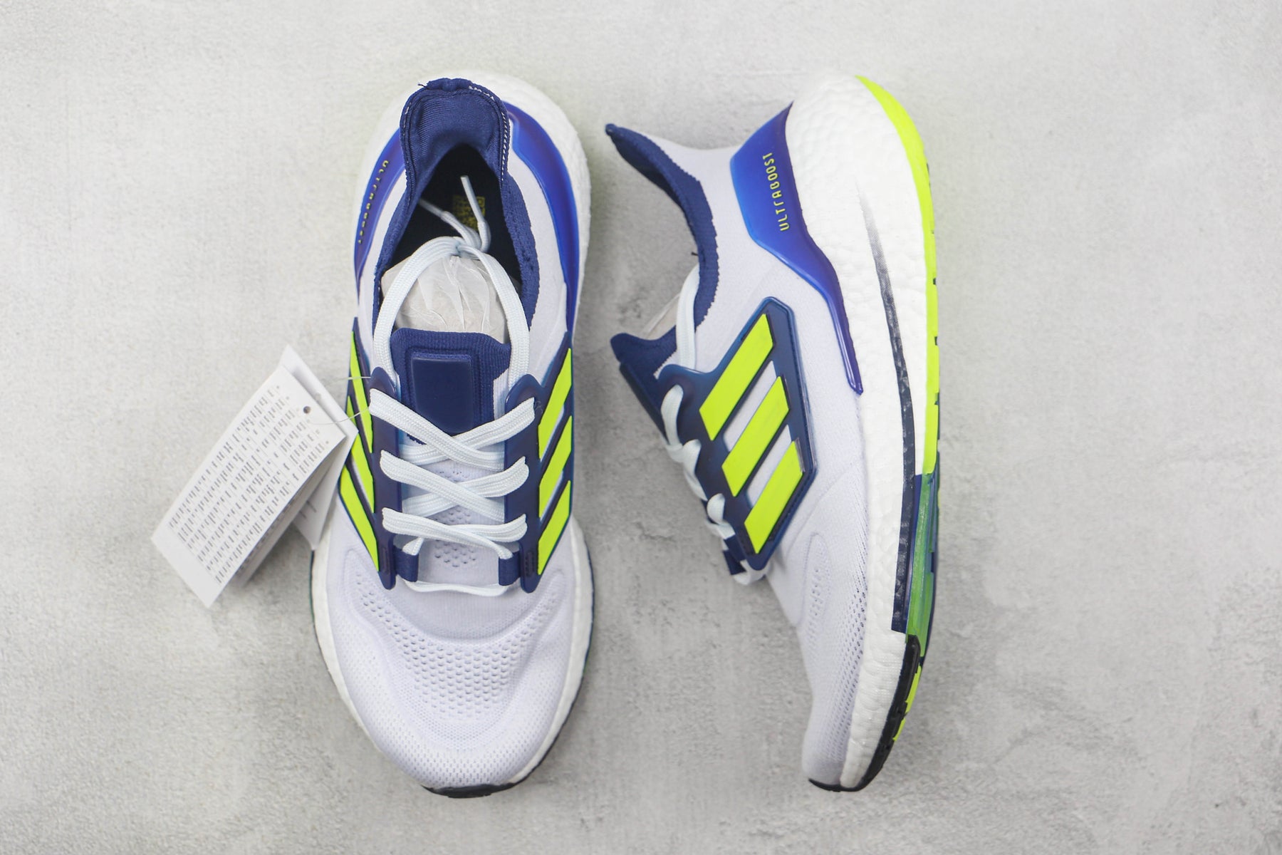 Tênis Adidas Ultra Boost 22 Cloud White Solar Yellow