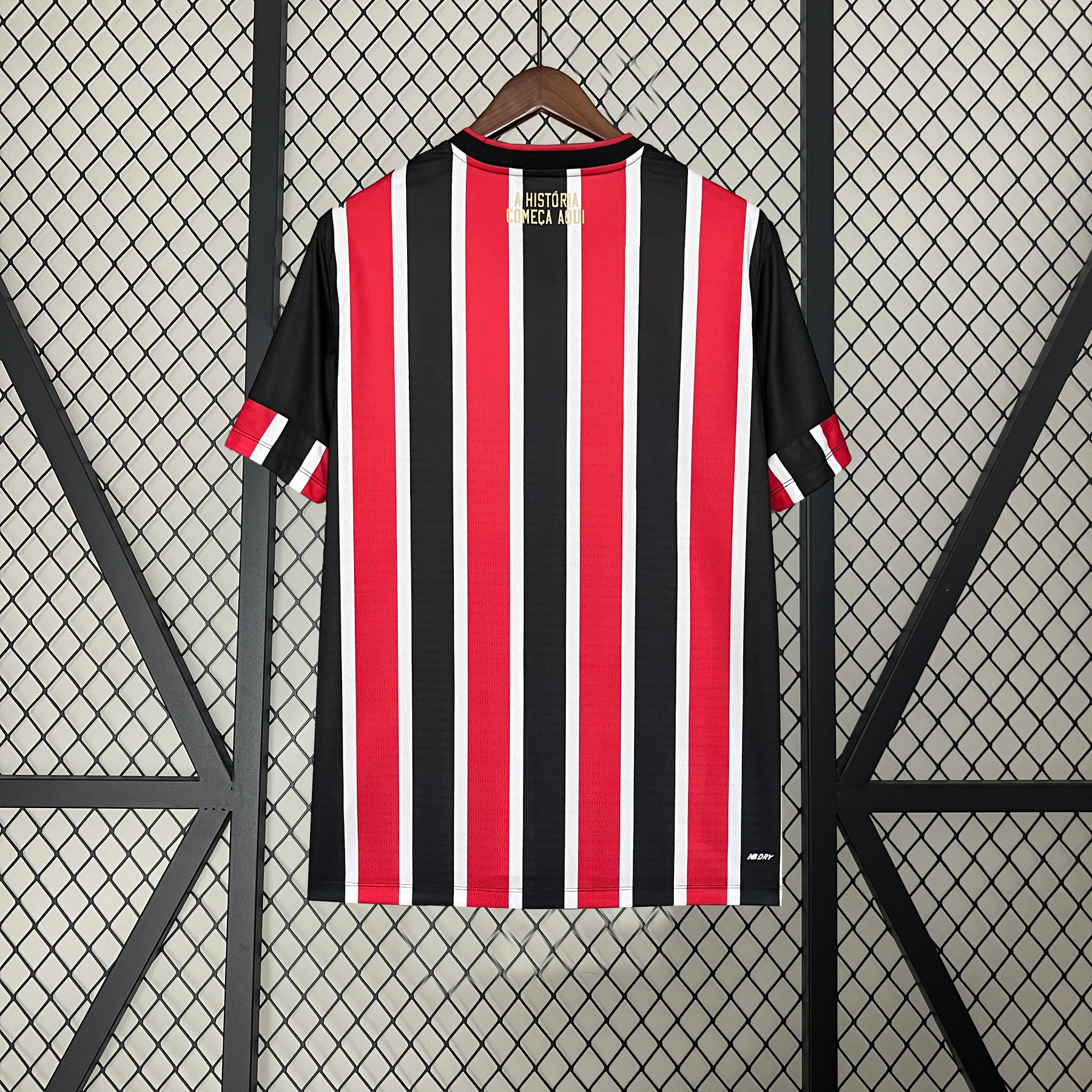 Camisa São Paulo I 24/25 New Balance - Vermelha e preta