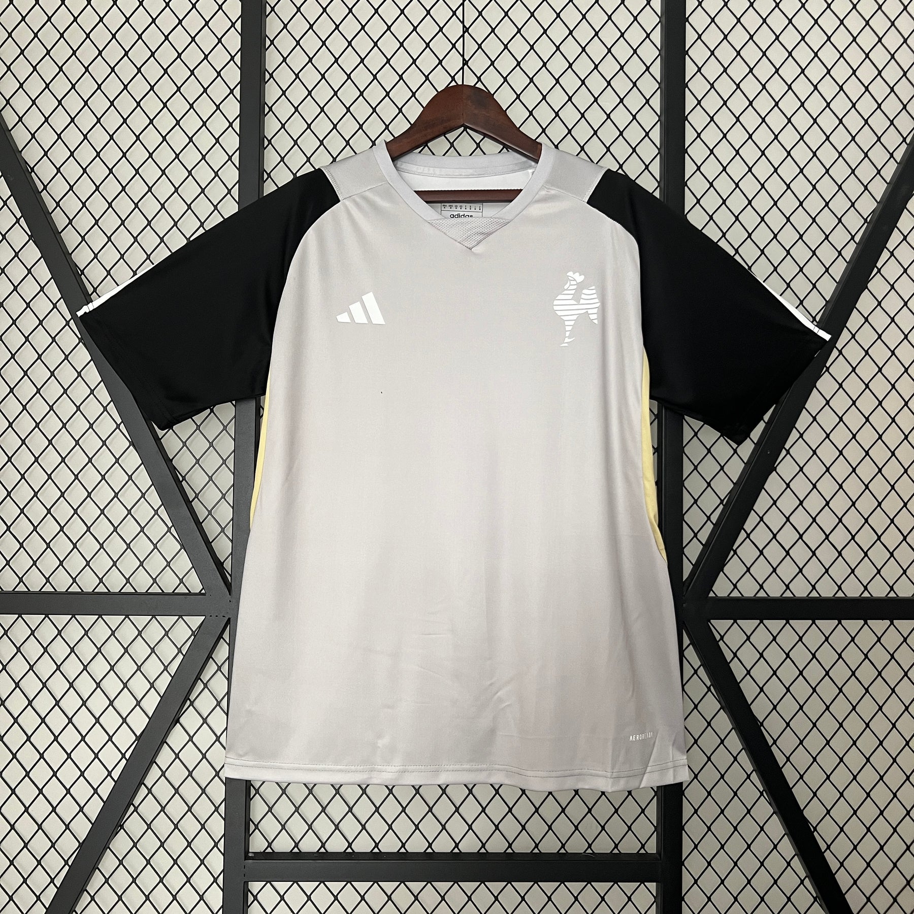 Camisa adidas Atlético Mineiro - Treino Atleta 24/25