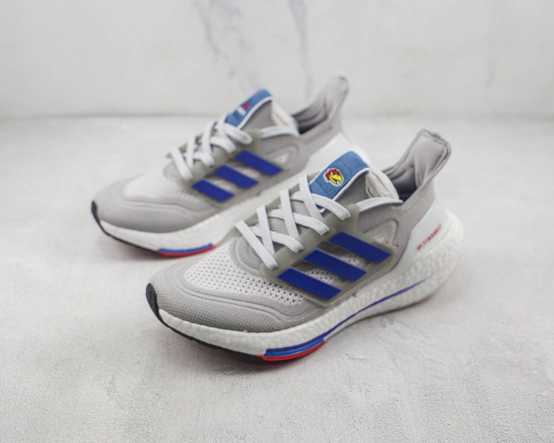 Tênis Adidas Ultra Boost 21 Kansas