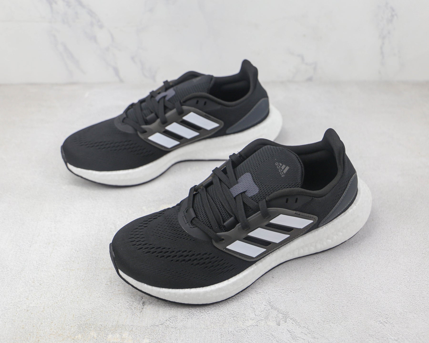 Tênis Adidas Ultra Boost 22 Black