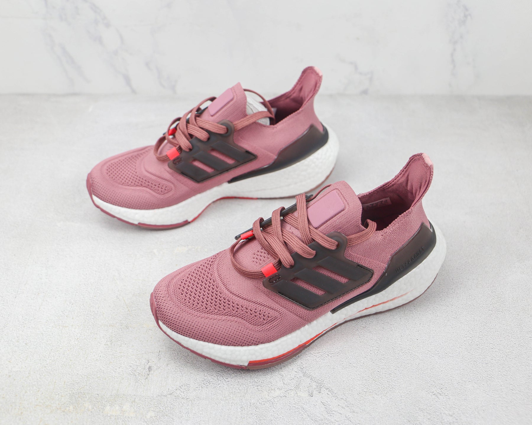 Tênis Adidas Ultra Boost 22 Magic Mauve