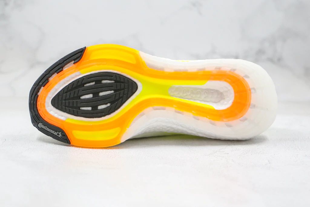 Tênis Adidas Ultra Boost 21 Solar Yellow White