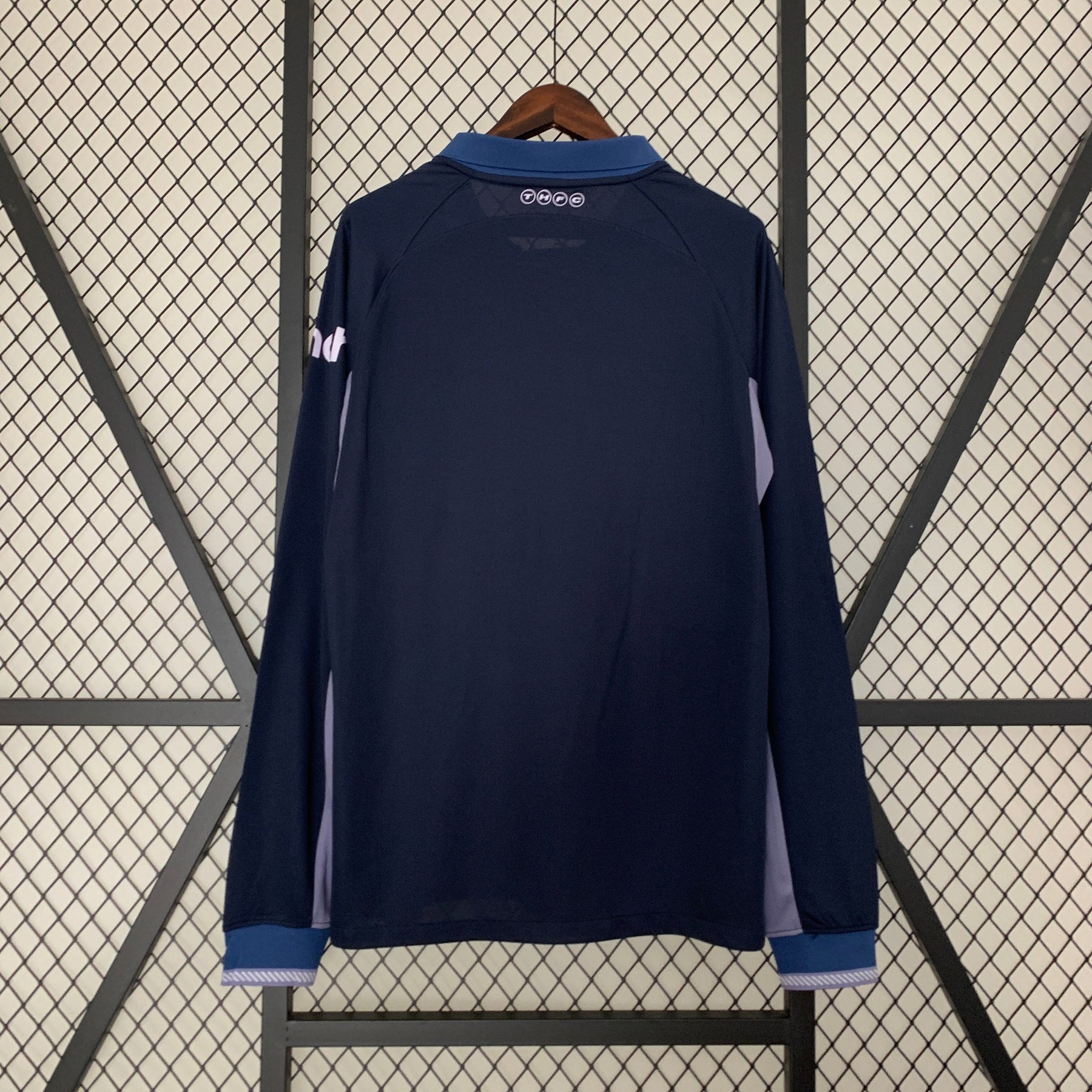 Camisa Tottenham Reserva 23/24 - Versão Torcedor Manga Comprida