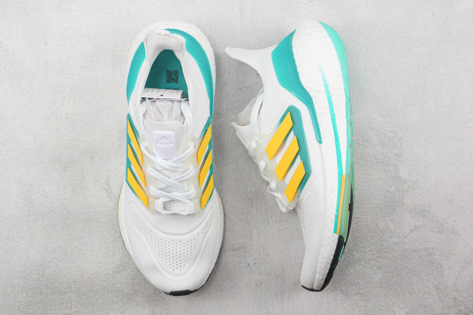 Tênis Adidas Ultra Boost 22 White Mint Rush