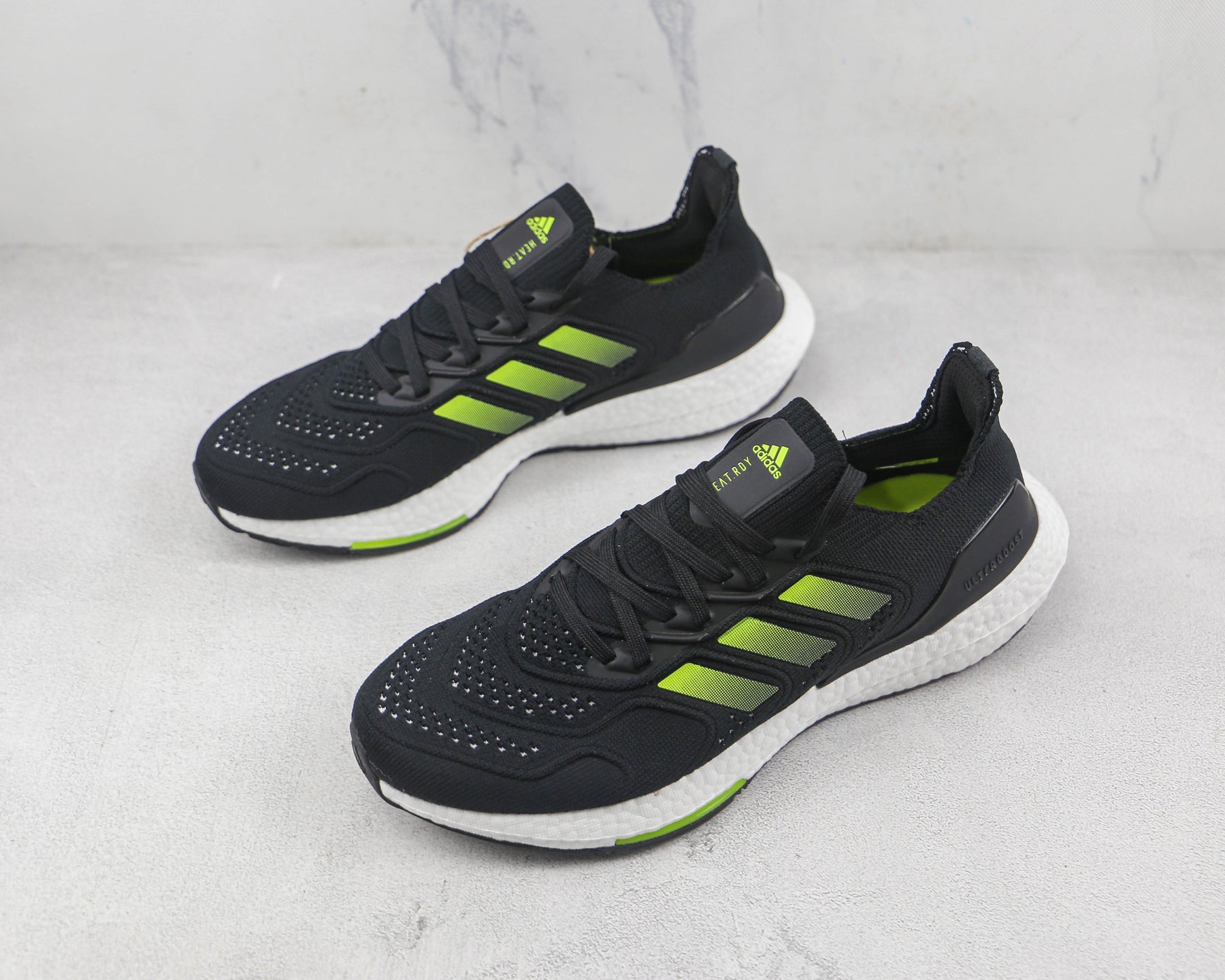 Tênis Adidas Ultra Boost 22 Heat RDY Black Green