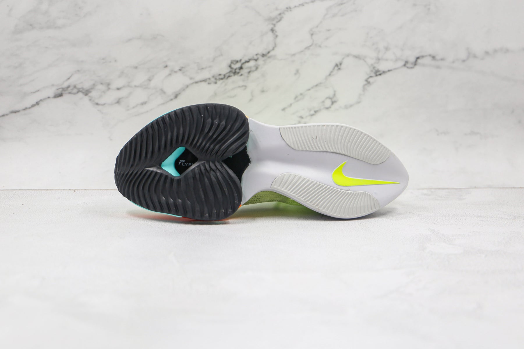 Tênis Nike Air Zoom Alphafly Next% 2 Barely Volt Hyper Orange