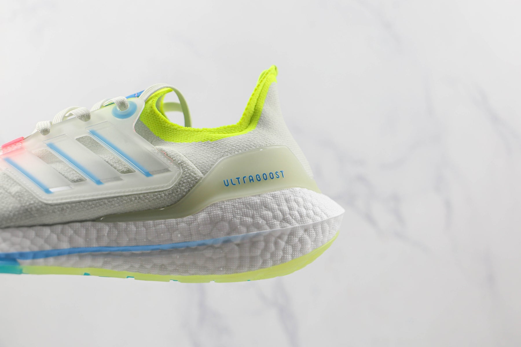 Tênis Adidas Ultra Boost 22 White Tint Sky Rush Mint Rush