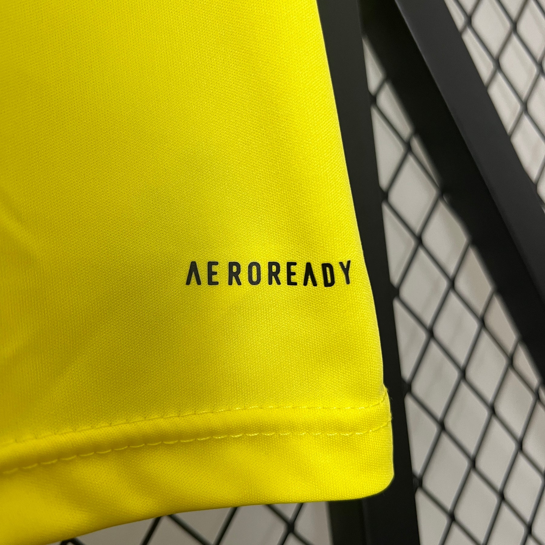 Camisa do Flamengo Pré Jogo 24/25 - Amarela com CInza