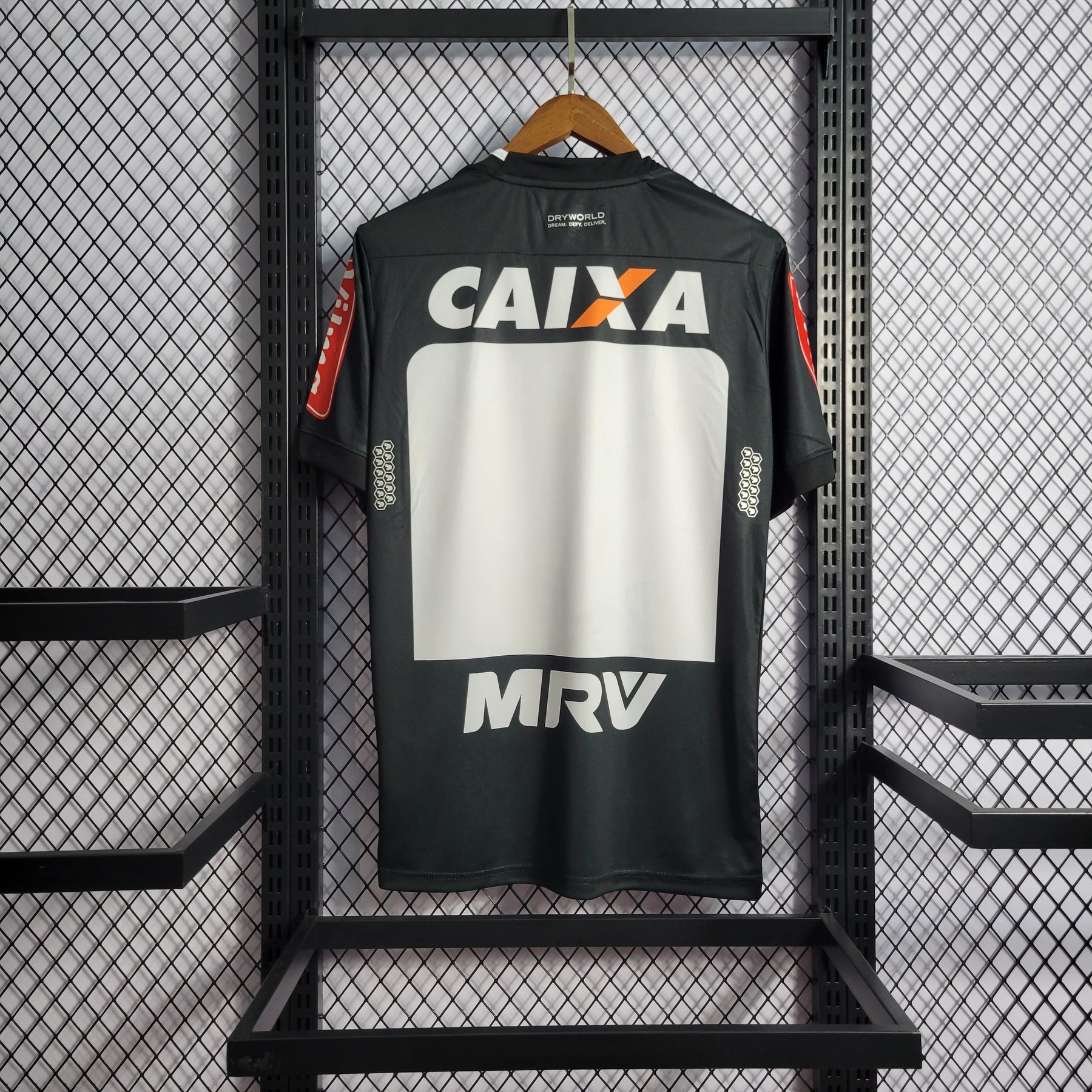 Camisa Atlético MG Retrô 20162017 Preta e Branca - Dry World