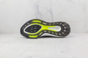 Tênis Adidas Ultra Boost 22 Heat RDY Black Green