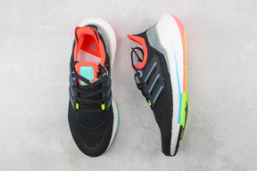 Tênis Adidas Ultra Boost 22 Black/Sky Rush/Turbo