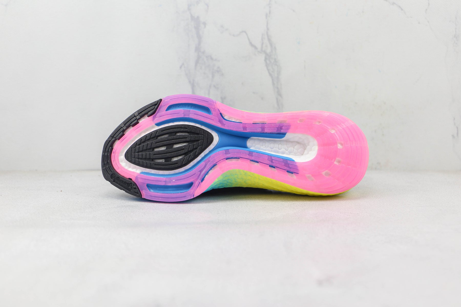 Tênis Adidas Ultra Boost 22 Black Multi Gradient